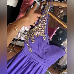 lavender size9 elegant NWT - evening gown/prom/wedding guest/bridemaid dress .